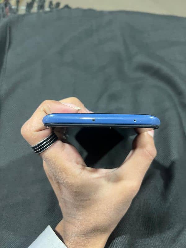 Redmi Note 9 4