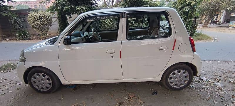 Daihatsu Esse 2007 10