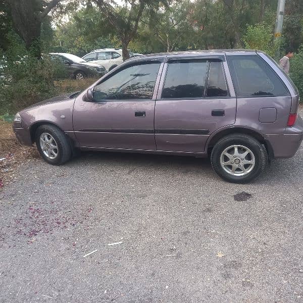 Suzuki Cultus VXLi 2010 1