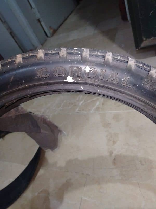 18 size tyre 150 ya 1oo waghera kleye 1