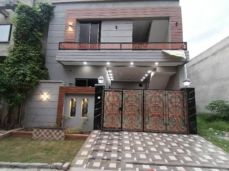 Prime Location 5 Marla House In Beautiful Location Of Jubilee Town - Block F In Lahore 0