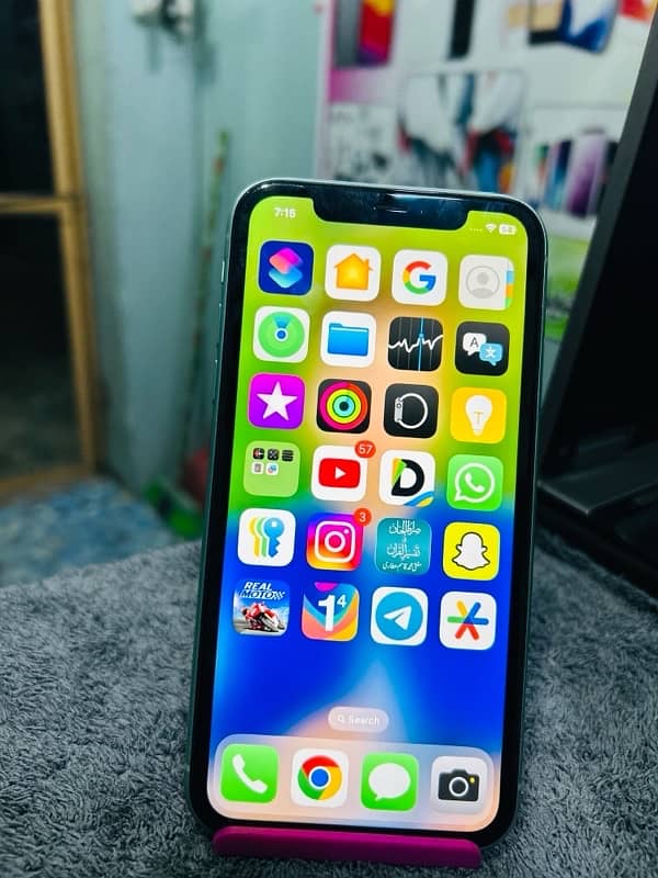 iPhone 11 128GB Factory Unlocked Non PTA Green 1