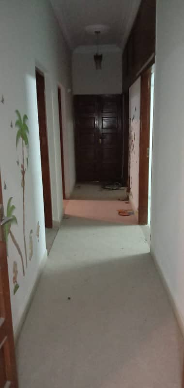 600 Sq Yards Ground Plus 2 With 17 Rooms Inside MAIN ROAD 9