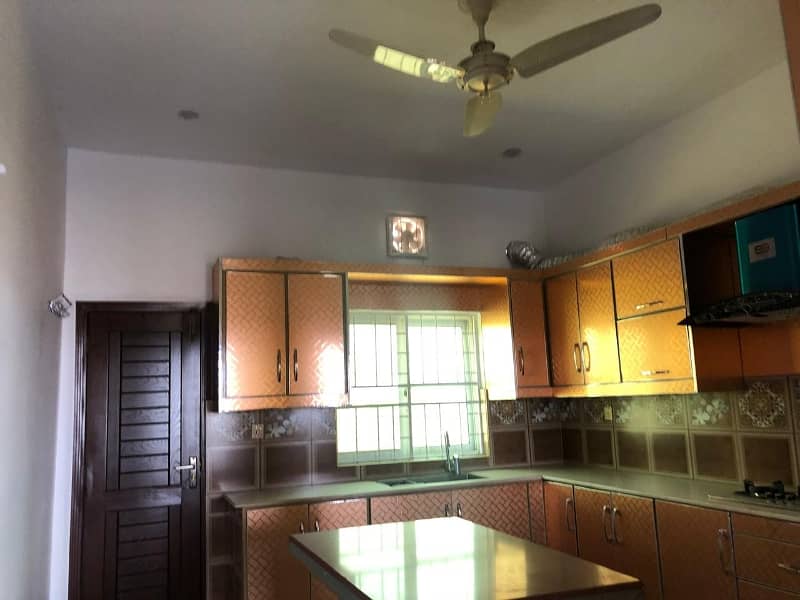 1 Kanal Brand New Upper Portion For Rent In LDA Avenue One 4