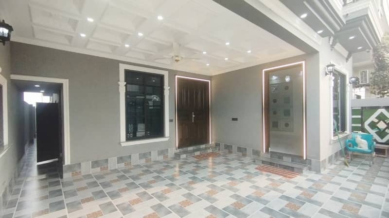 10 Marla House For sale In LDA Avenue 4