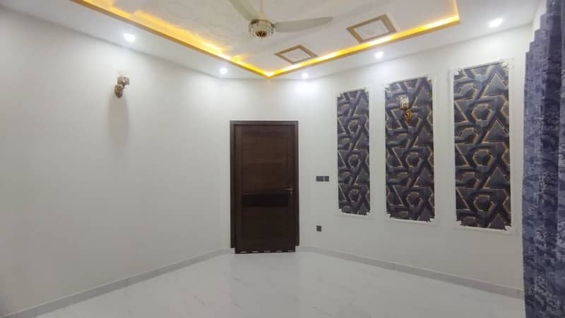 10 Marla House For sale In LDA Avenue 25