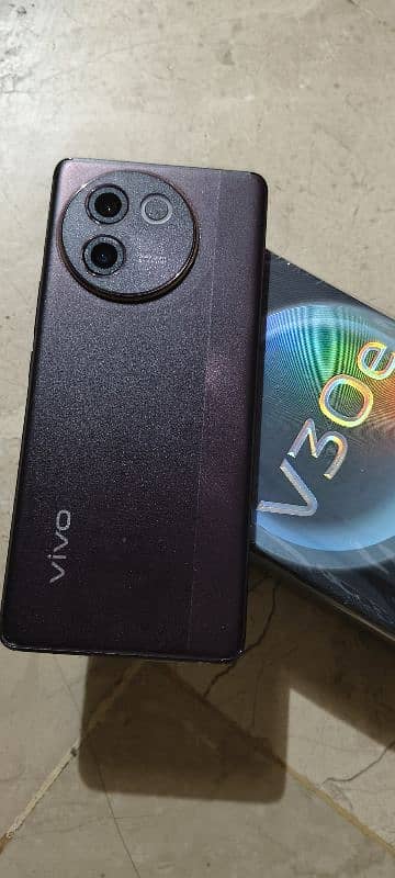 VIVO V30E 8/256.10/10 1