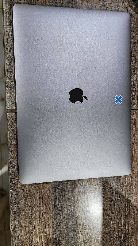 Macbook Pro Max 2017 Late 16Gb/1TB Good Condition 3