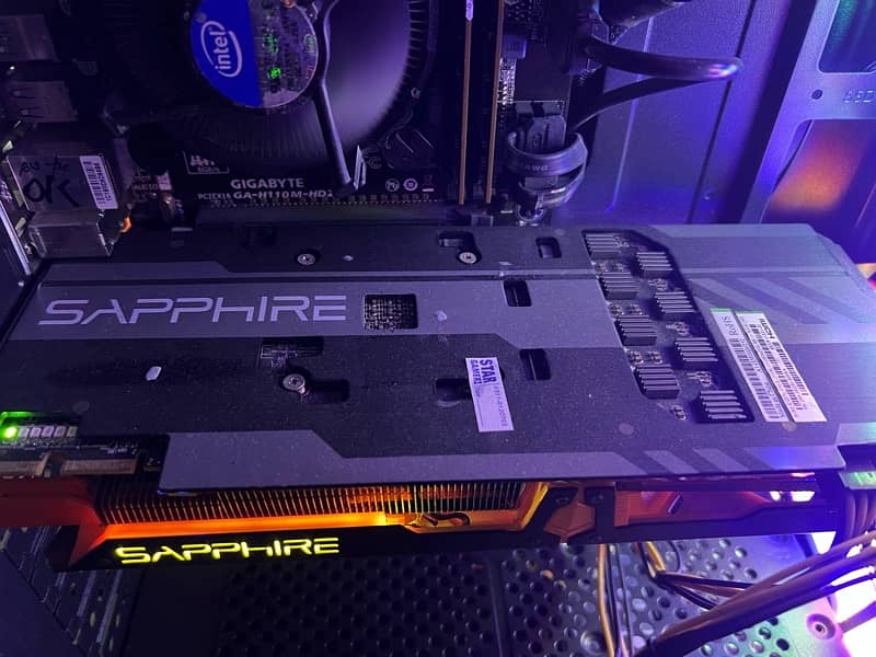 SAHPIRE R9 280x 3gb 1