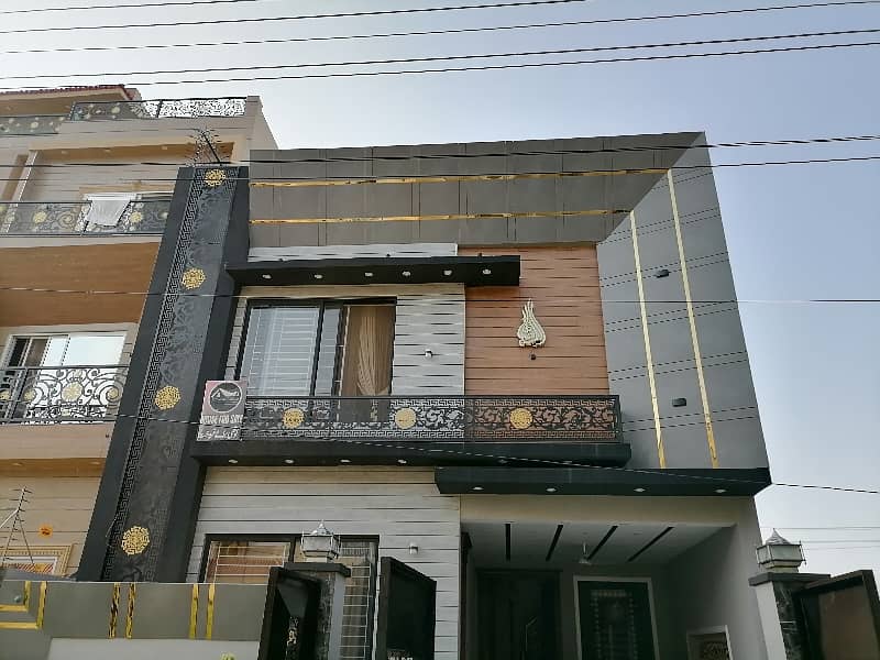 10 Marla House Up For Sale In LDA Avenue - Block J 1