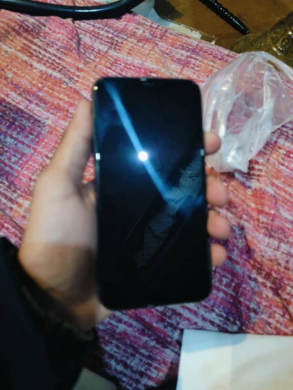 Iphone 11 Pro PTA Approved 4