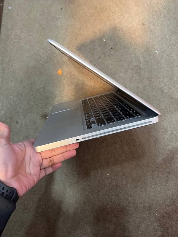 macbook pro 1