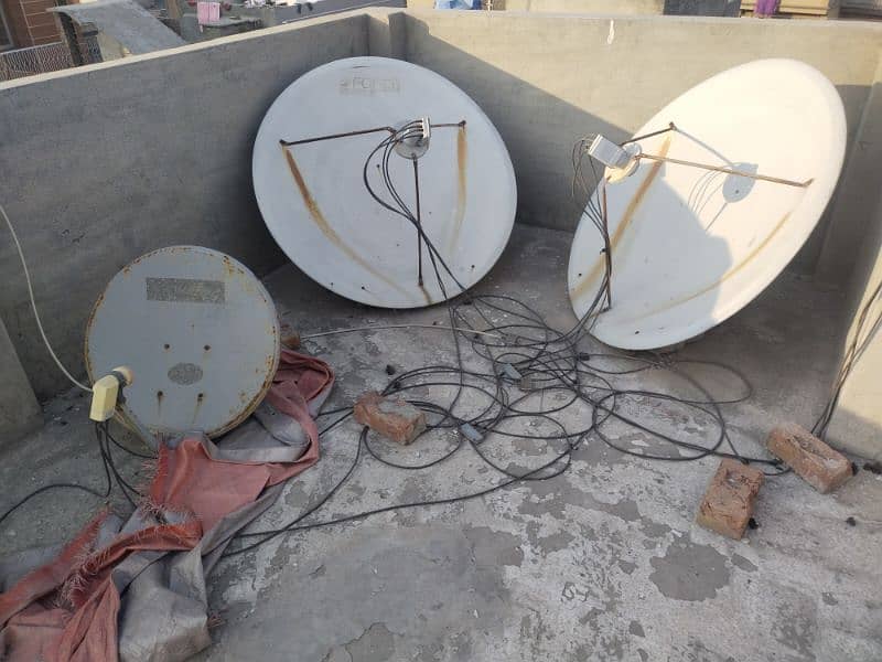 3 Dish With lnb 0