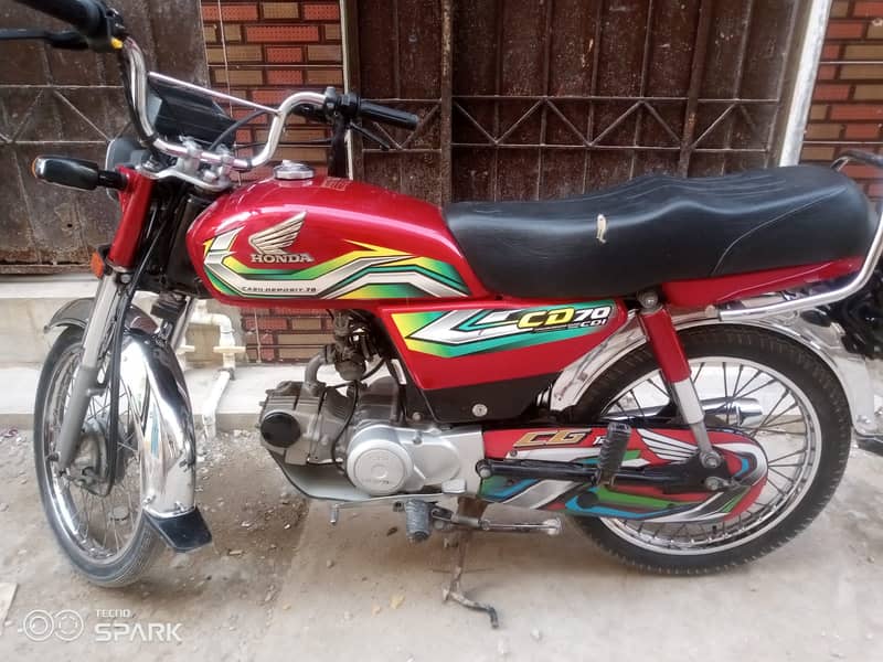 honda CD 70cc for sale urgently contact me whatsapp 03255831645 0