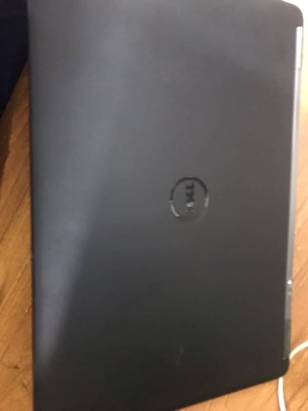 dell laptop corei5 with 5th gen having ssd 132gb and RAM 8gb 4