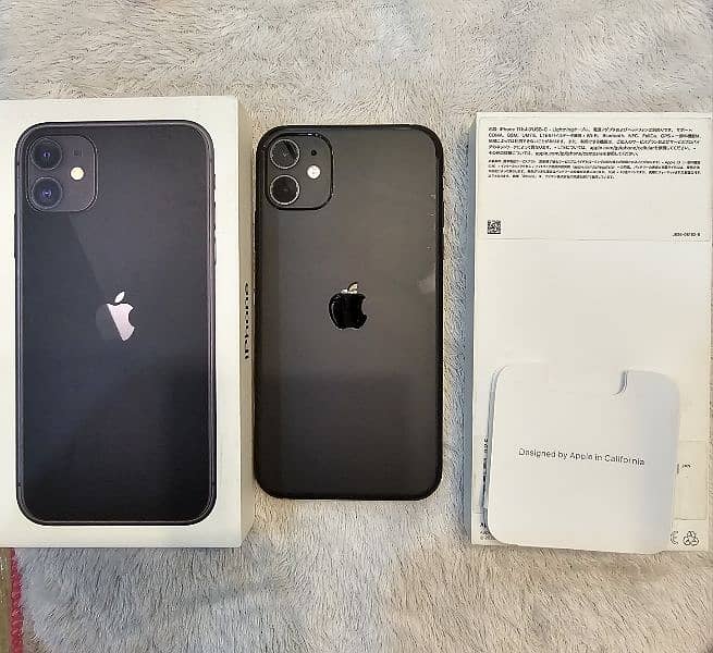 iphone 11 with box, original Apple sticker, and with many back coverzZ 2