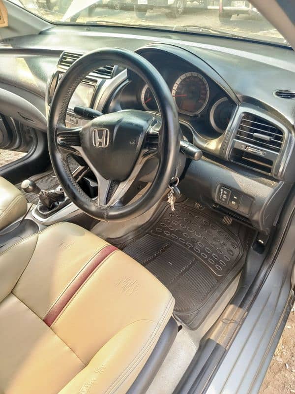 Honda City IVTEC 2010 5