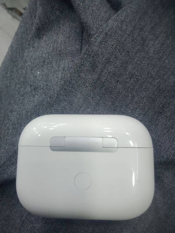 E9 airpod with touch disply 0