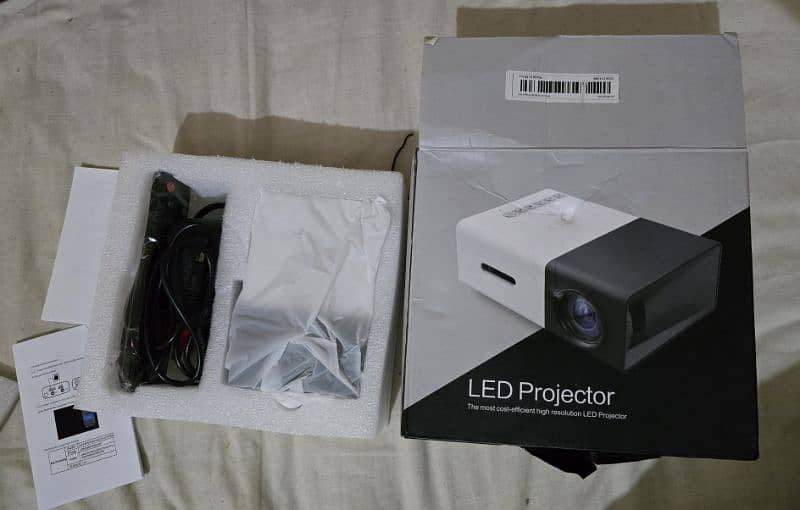 mini projector 1