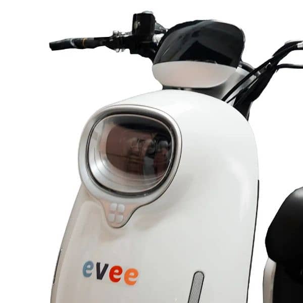 Evee nisa electric scooty running 100 km 0