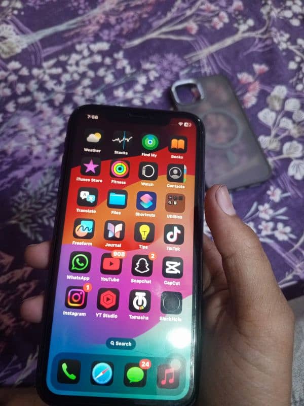 iphone 11 JV 64 Gb 3