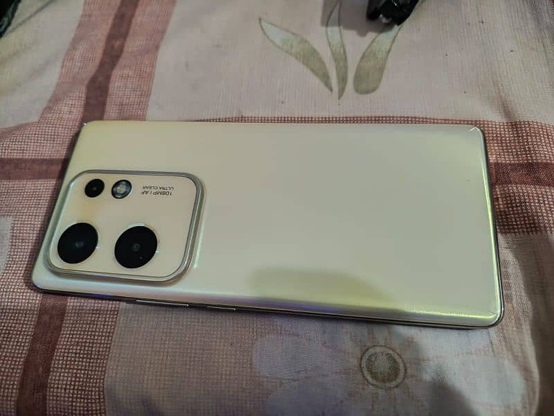 infinix Zero 30 For sale Urgent 0