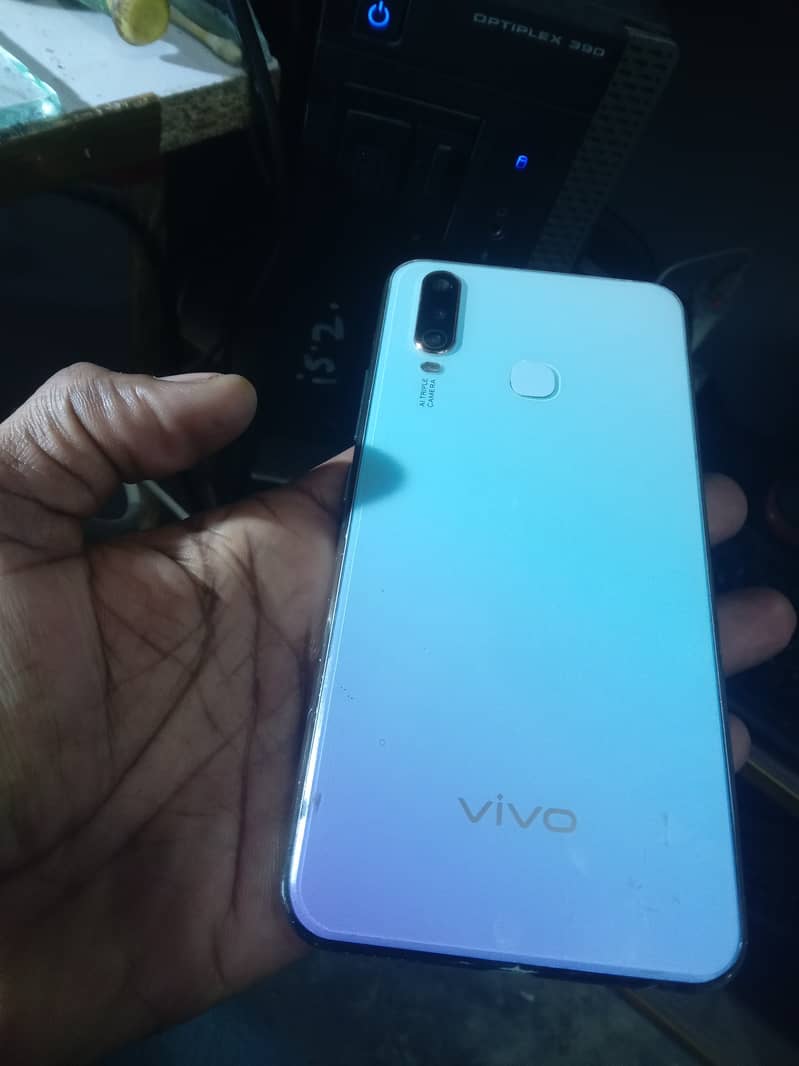 Vivo Y17 3