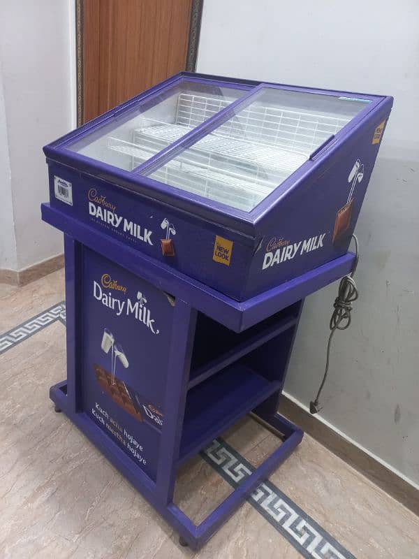 Dairymik Mini Freezer New Condition 4