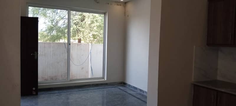 5 Marla full house available for rent in E-11 Islamabad 4