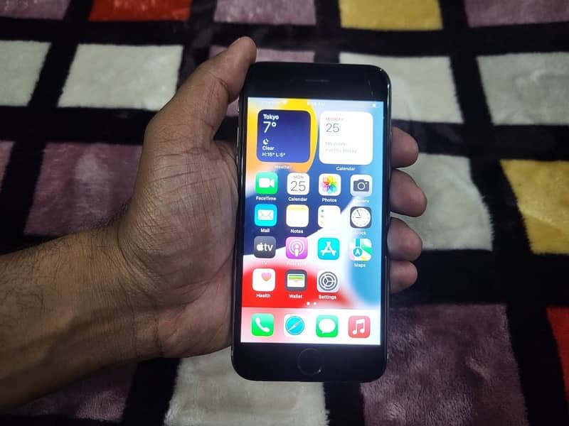 IPhone 6s non pta all ok phone   what app 03454704576 0