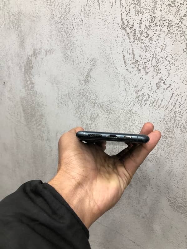 iphone 11pro Max 4