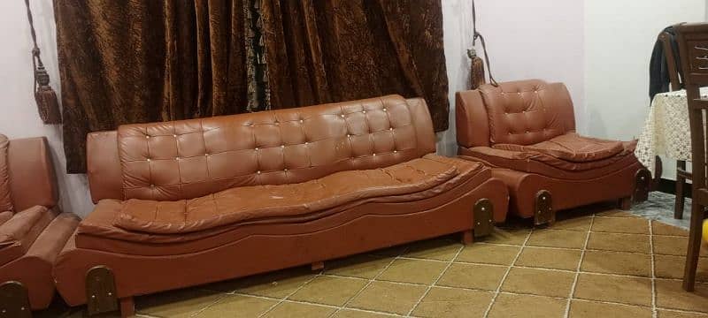 7 seater sofa set used 0