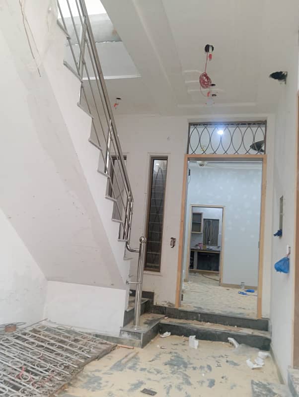 5 Marla Brand New House for Rent in Johar Town Block D 0