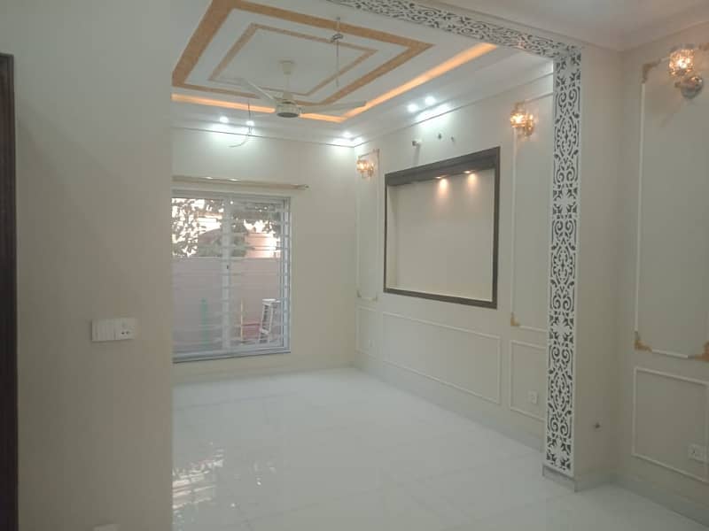 5 marla brand new upper portion for rent pine avenue road lahore. 4