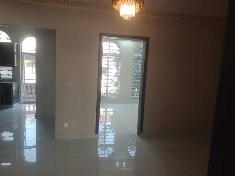 5 marla brand new upper portion for rent pine avenue road lahore. 6