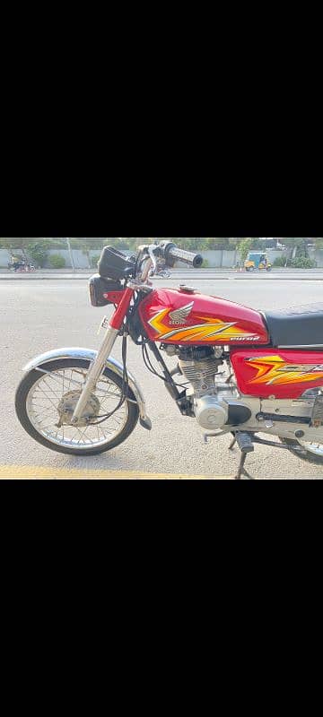 Honda 125 isb num 3