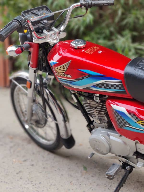 Honda CG 125 2024 1