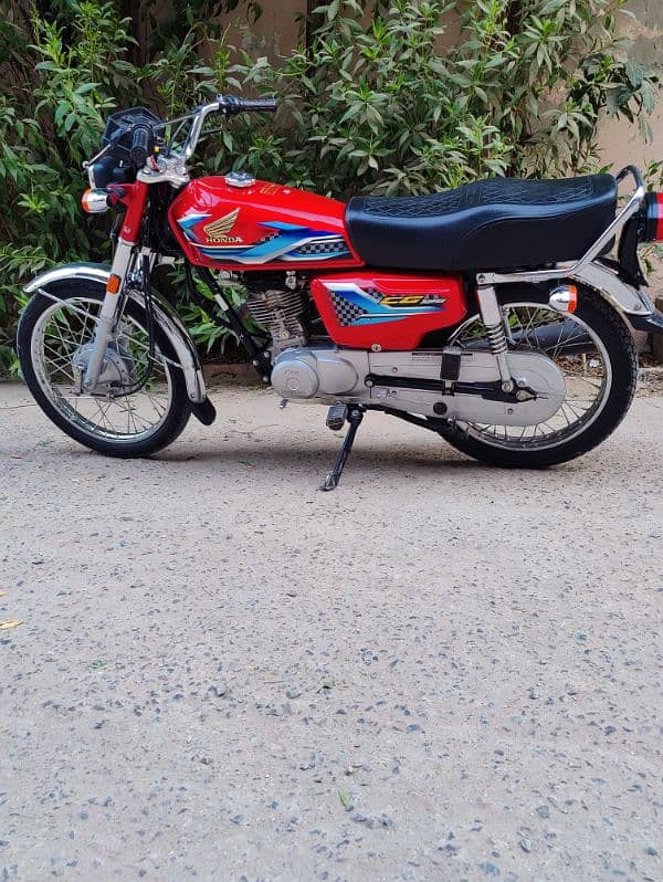 Honda CG 125 2024 3