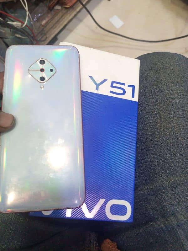 salam vivo y51 original box fresh condition 6