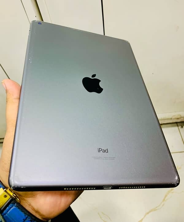 iPad 9th Generation 64GB Available With Box 1