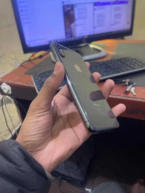 iPhone xs pta approved 3