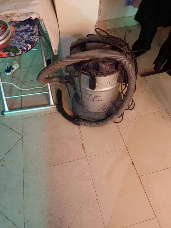 a vacum cleaner 0