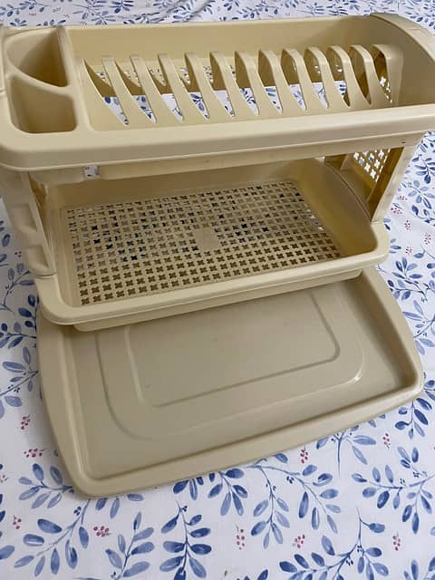 Plastic kitchen rack - With drain tray 1