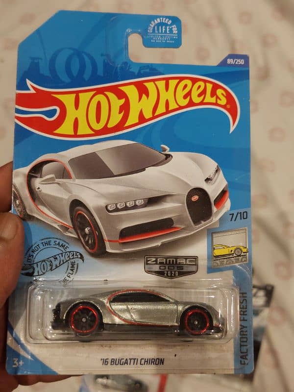 Hot Wheels 12