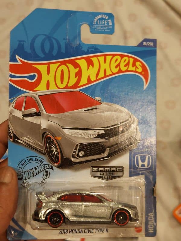 Hot Wheels 13