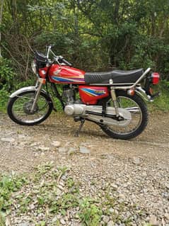 Honda 125cg complete file all ok contact only watsap 03346502907