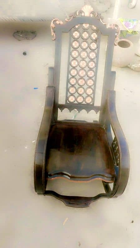 chnioti woddn rocking chair 2