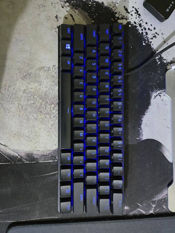 razer huntsman mini. 2