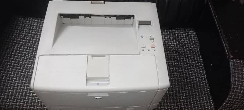 HP Laserjet 5200 Printer 0