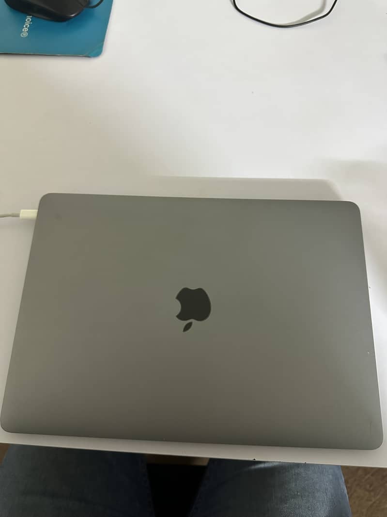 Macbook Air M1 2020 8/256 8